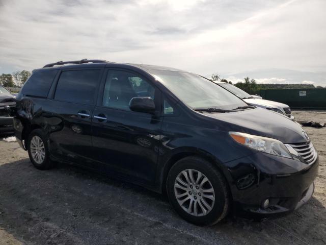 5TDYK3DC2GS764913 - 2016 TOYOTA SIENNA XLE შავი ფოტო 4