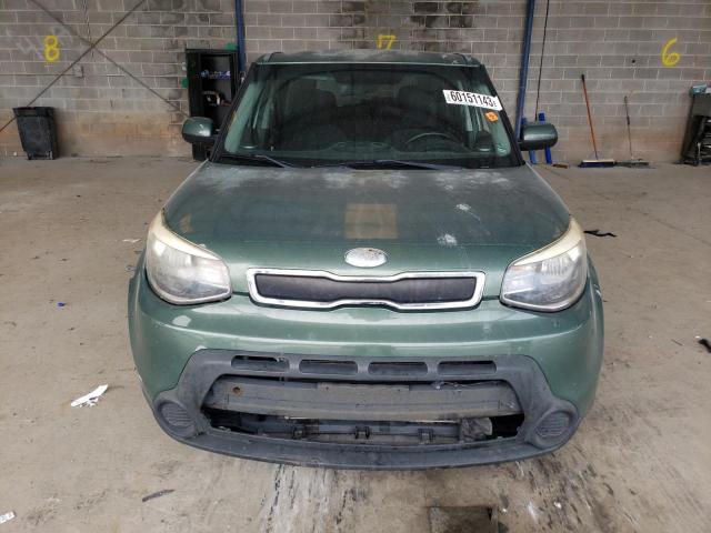 KNDJN2A23E7021988 - 2014 KIA SOUL GREEN photo 5