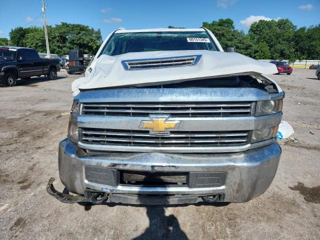 1GC1CUEY2HF216281 - 2017 CHEVROLET SILVERADO C2500 HEAVY DUTY WHITE photo 5