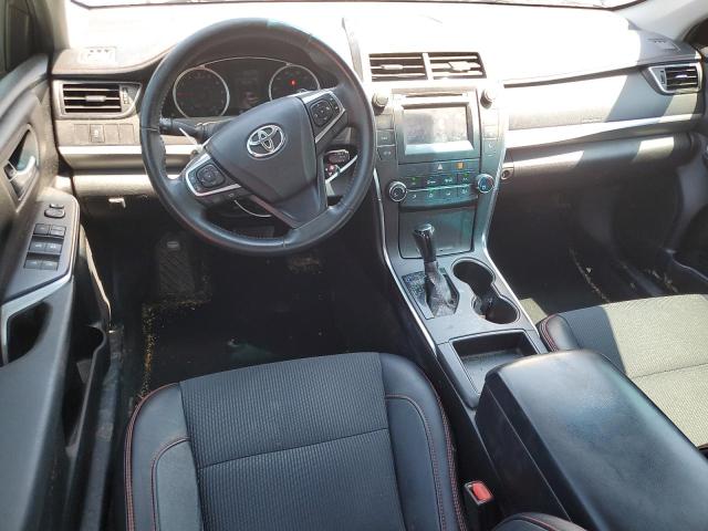 4T1BF1FK1HU312446 - 2017 TOYOTA CAMRY LE 灰色 照片 8