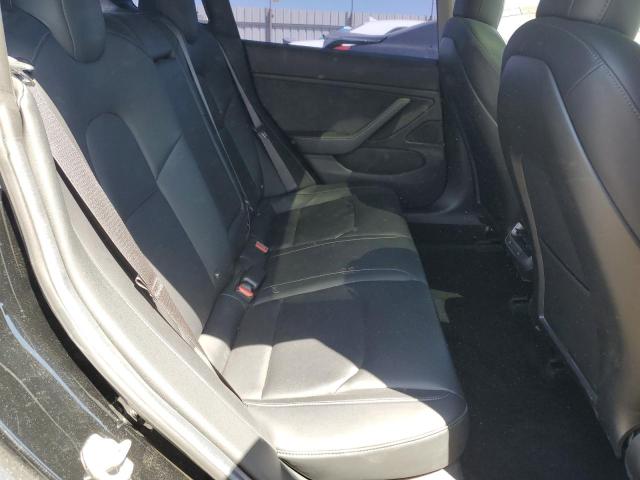 5YJ3E1EA0JF011458 - 2018 TESLA MODEL 3 Schwarz Foto 10