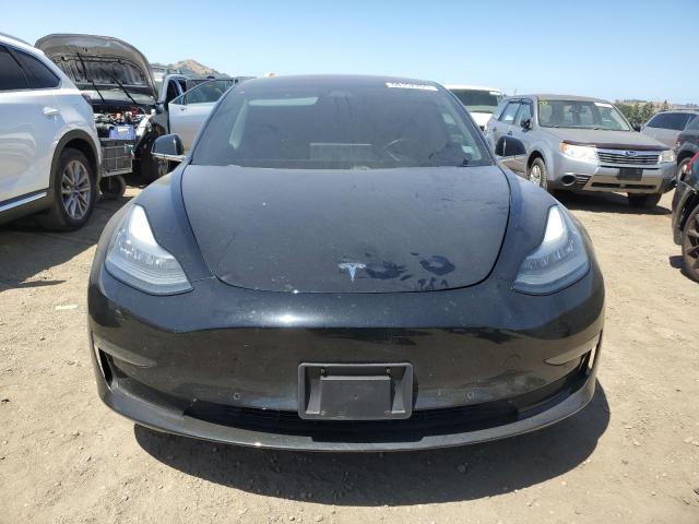 5YJ3E1EA0JF011458 - 2018 TESLA MODEL 3 Schwarz Foto 5