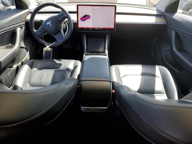 5YJ3E1EA0JF011458 - 2018 TESLA MODEL 3 Schwarz Foto 8