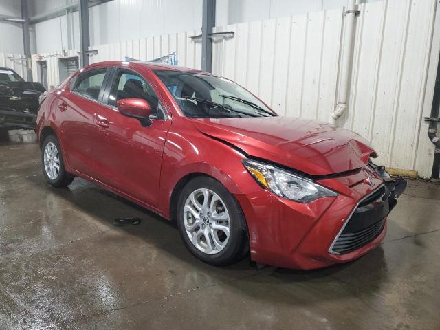 3MYDLBZV2GY120970 - 2016 TOYOTA SCION IA RED photo 4