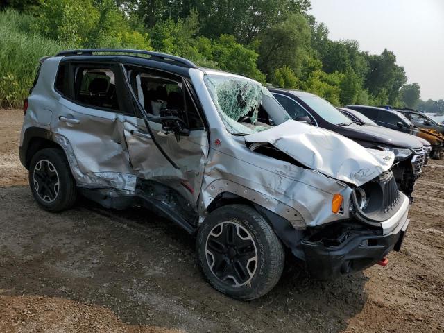 ZACCJBCT0FPB63180 - 2015 JEEP RENEGADE TRAILHAWK SILVER photo 4