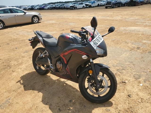 MLHNC5108N5800139 - 2022 HONDA CBR300 R BLACK photo 1