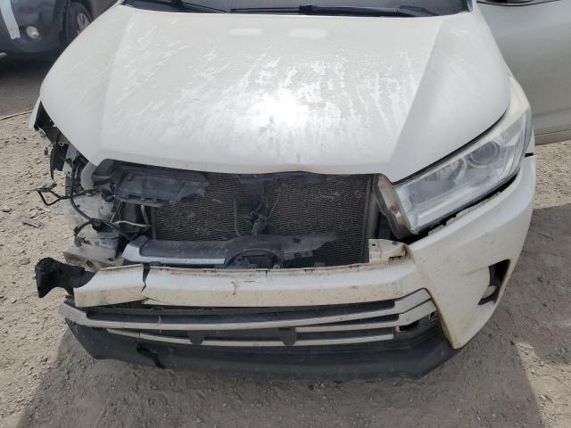 5TDJZRFH5JS549428 - 2018 TOYOTA HIGHLANDER SE 白色 照片 12