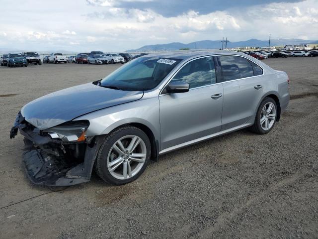 2013 VOLKSWAGEN PASSAT SE, 