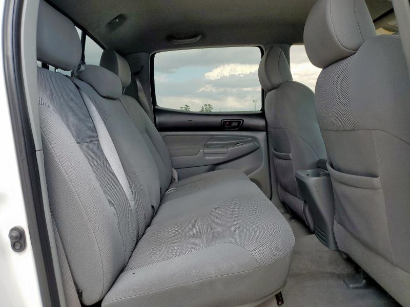 3TMJU4GNXAM097806 - 2010 TOYOTA TACOMA DOUBLE CAB PRERUNNER WHITE photo 10