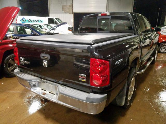 1D7HW58N88S633432 - 2008 DODGE DAKOTA QUAD LARAMIE  photo 4