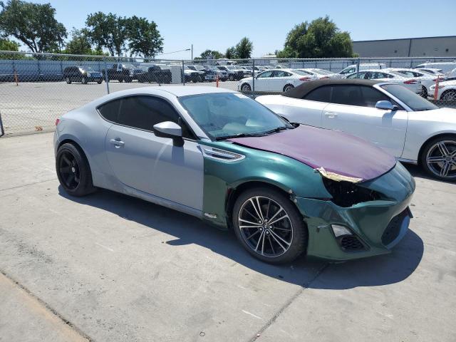 JF1ZNAA12D2721085 - 2013 TOYOTA SCION FR-S TWO TONE photo 4