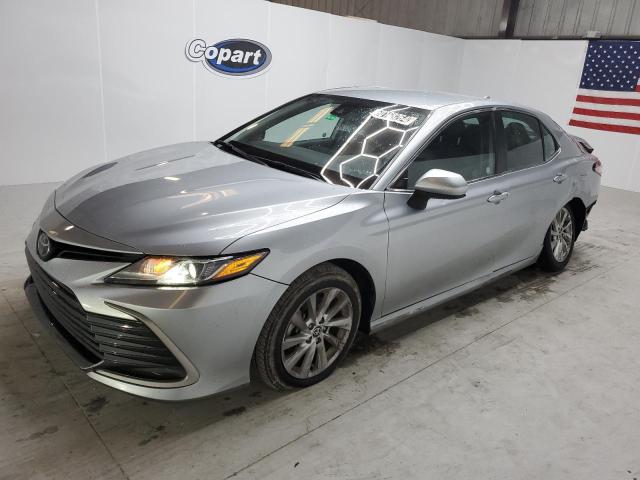 2022 TOYOTA CAMRY LE, 