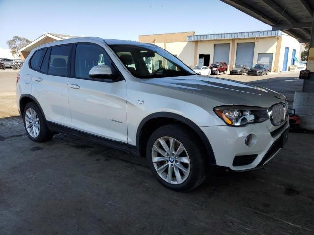 5UXWY3C59F0E96843 - 2015 BMW X3 XDRIVE28D WHITE photo 4