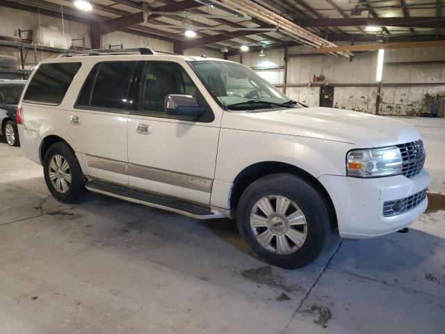 5LMFU28538LJ11848 - 2008 LINCOLN NAVIGATOR WHITE photo 4