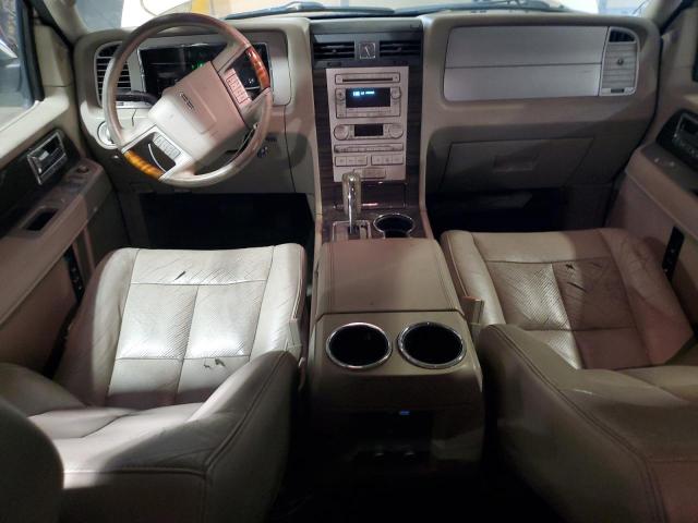 5LMFU28538LJ11848 - 2008 LINCOLN NAVIGATOR WHITE photo 8