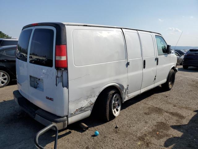 1GTUGAD40A1109263 - 2010 GMC SAVANA G1500 WHITE photo 3