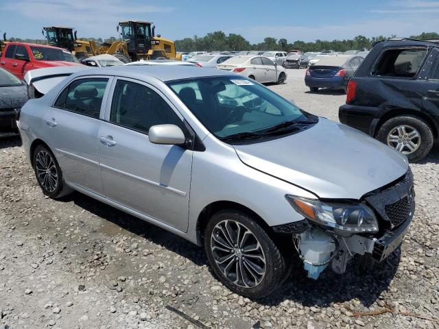 1NXBU4EE4AZ184440 - 2010 TOYOTA COROLLA BASE SILVER photo 4