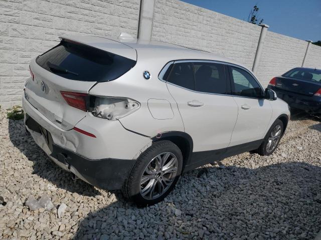 WBXYJ5C3XJEF70276 - 2018 BMW X2 XDRIVE28I WHITE photo 3