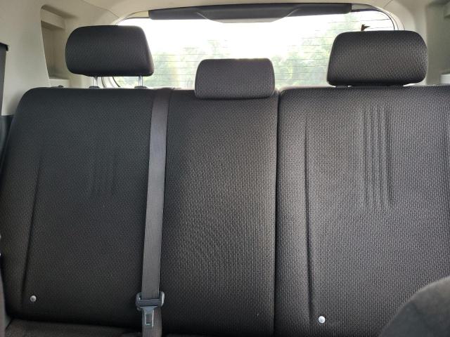 JTLKE50E681031587 - 2008 TOYOTA SCION XB SILVER photo 10