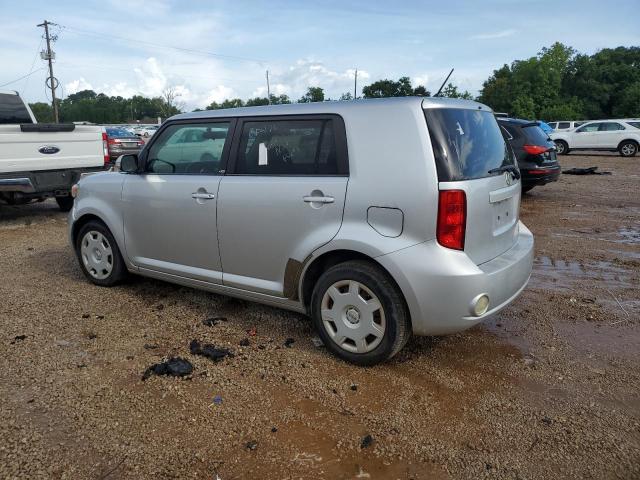 JTLKE50E681031587 - 2008 TOYOTA SCION XB SILVER photo 2