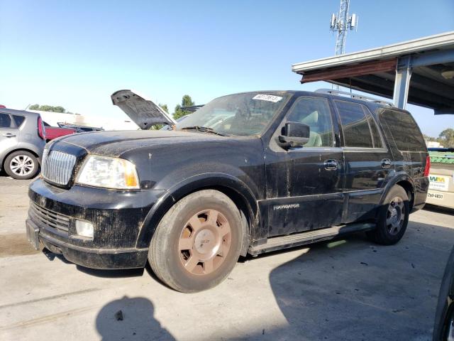 5LMFU27555LJ10634 - 2005 LINCOLN NAVIGATOR შავი ფოტო 1