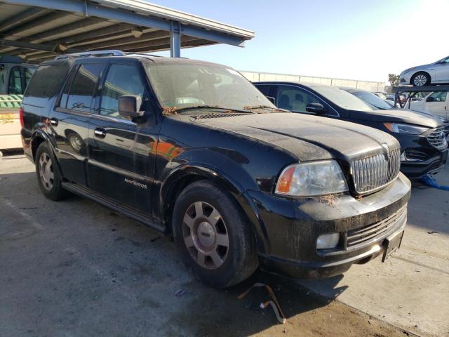 5LMFU27555LJ10634 - 2005 LINCOLN NAVIGATOR BLACK photo 4