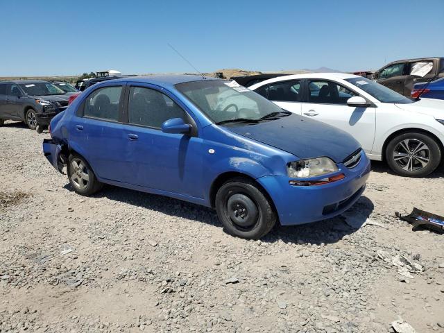KL1TD52675B473218 - 2005 CHEVROLET AVEO BASE BLUE photo 4