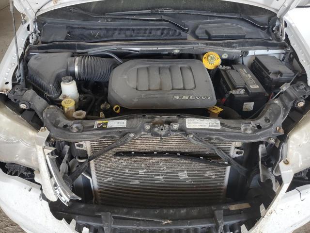 2C4RC1CG5ER147702 - 2014 CHRYSLER TOWN & COU TOURING L WHITE photo 12