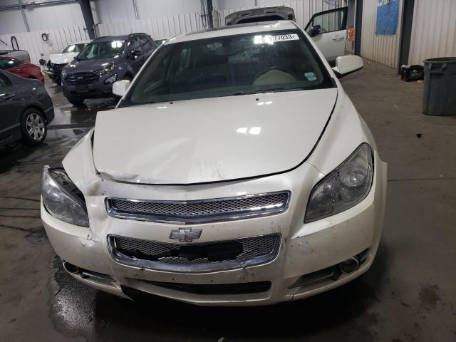 1G1ZE5EB0AF201274 - 2010 CHEVROLET MALIBU LTZ WHITE photo 5