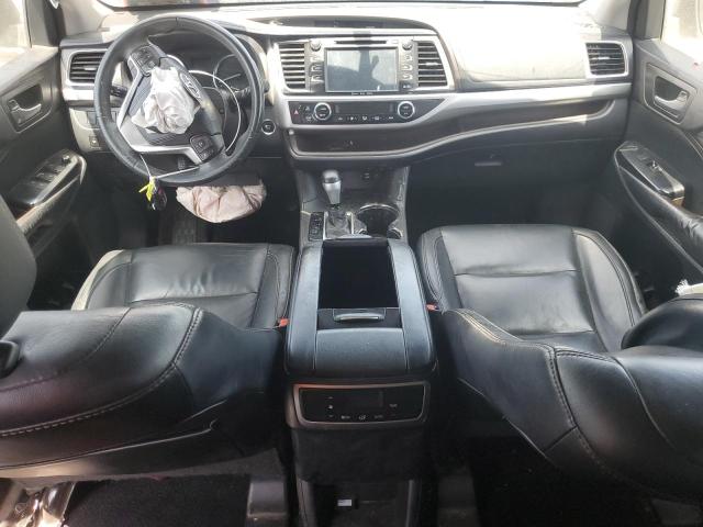 5TDKKRFH4GS136014 - 2016 TOYOTA HIGHLANDER XLE 灰色 照片 8