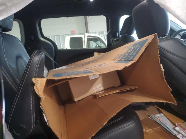 2C4RC1EG5JR306483 - 2018 CHRYSLER PACIFICA TOURING L PLUS BLACK photo 11