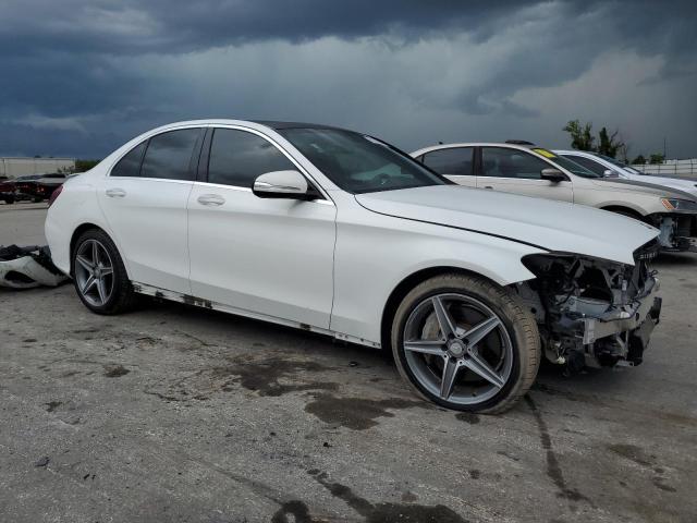 55SWF4KB6FU088995 - 2015 MERCEDES-BENZ C300 300 4MATIC WHITE photo 4