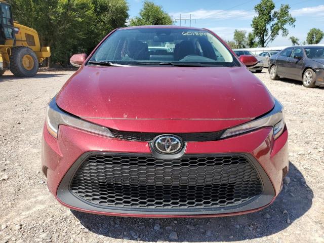 5YFEPMAE2NP343599 - 2022 TOYOTA COROLLA LE MAROON photo 5