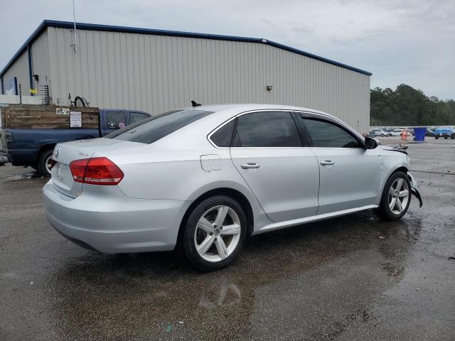 1VWBN7A39CC024082 - 2012 VOLKSWAGEN PASSAT SE SILVER photo 3