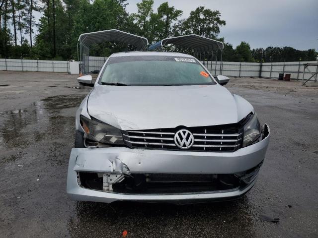 1VWBN7A39CC024082 - 2012 VOLKSWAGEN PASSAT SE SILVER photo 5