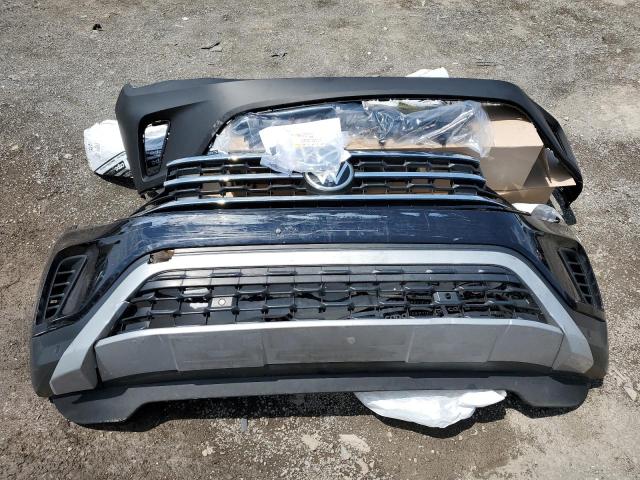 1V2HE2CA6NC214984 - 2022 VOLKSWAGEN ATLAS CROS SE BLACK photo 13