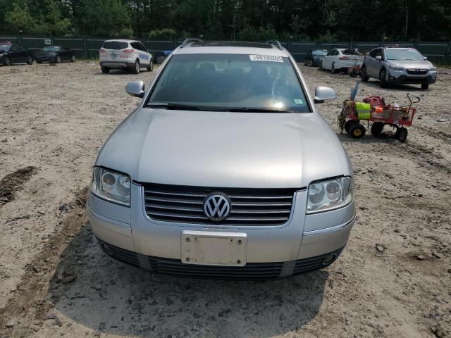 WVWVE63B44E299461 - 2004 VOLKSWAGEN PASSAT GLS TDI SILVER photo 5