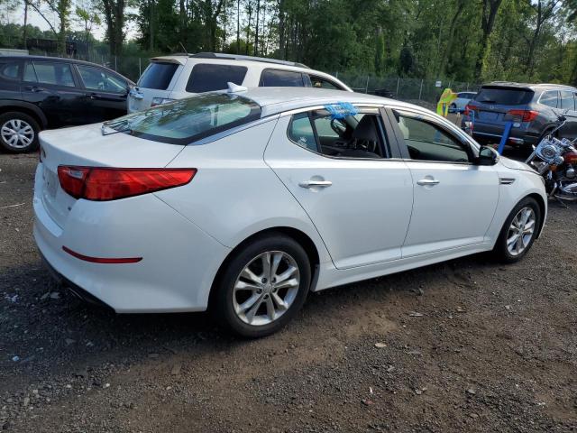 5XXGM4A76FG460406 - 2015 KIA OPTIMA LX WHITE photo 3