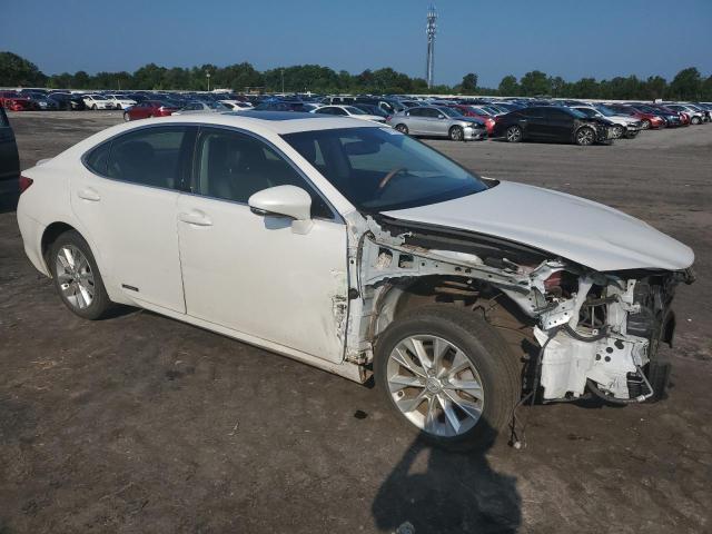 JTHBW1GG0F2092710 - 2015 LEXUS ES 300H WHITE photo 4