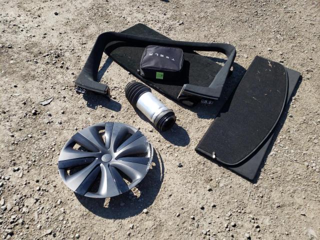 5YJSA1E57NF488520 - 2022 TESLA MODEL S Սև լուսանկար 12