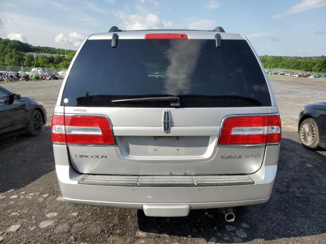 5LMJJ2J55EEL03382 - 2014 LINCOLN NAVIGATOR SILVER photo 6