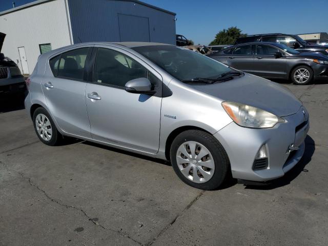 JTDKDTB30D1537456 - 2013 TOYOTA PRIUS C SILVER photo 4