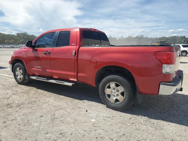 5TFRM5F15CX043432 - 2012 TOYOTA TUNDRA DOUBLE CAB SR5 RED photo 2