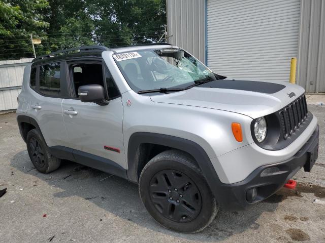 ZACCJBCB3JPG97386 - 2018 JEEP RENEGADE TRAILHAWK SILVER photo 4