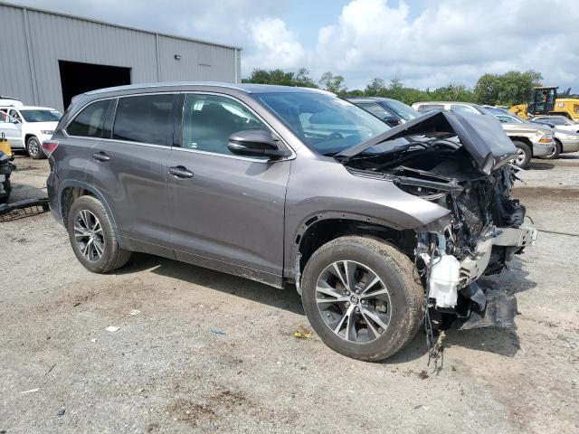 5TDKKRFHXGS174380 - 2016 TOYOTA HIGHLANDER XLE GRAY photo 4