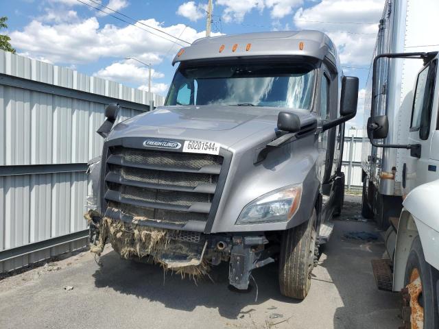 1FUJHHDR5KLKP4860 - 2019 FREIGHTLINER CASCADIA 1 GRAY photo 2