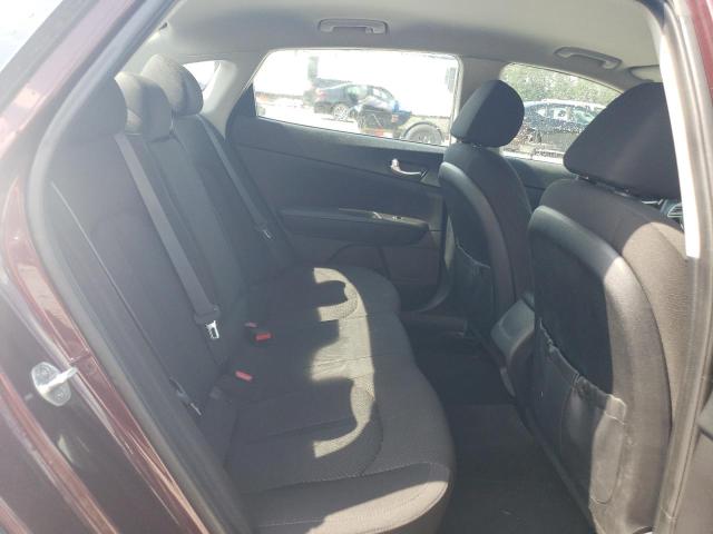 5XXGT4L36GG105752 - 2016 KIA OPTIMA LX BURGUNDY photo 10