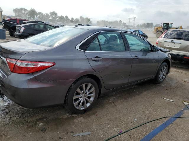 4T4BF1FK7GR528533 - 2016 TOYOTA CAMRY LE GRAY photo 3