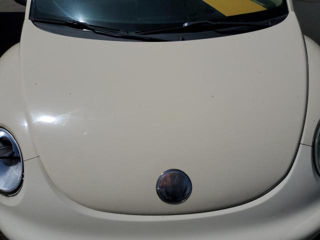 3VWBM31YX4M345832 - 2004 VOLKSWAGEN NEW BEETLE GL 奶油色 照片 11