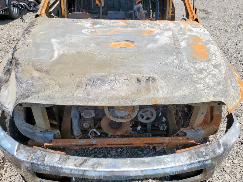 3C7WRNFL7HG529857 - 2017 RAM 5500 BURN photo 11